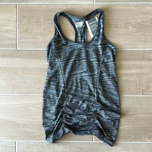 Athleta gray patterned athletic top. NWT.